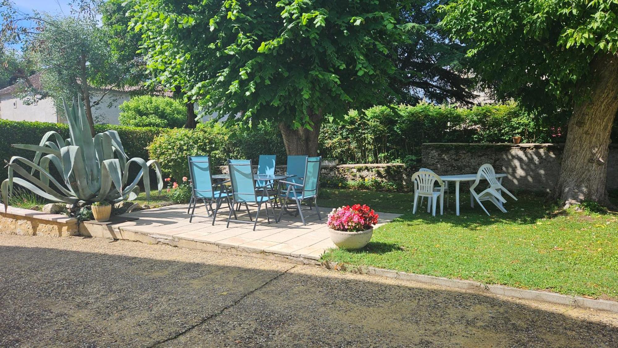 Chambres Et Gites Les Deux Chenes Pres De Bergerac Le Fleix 外观 照片