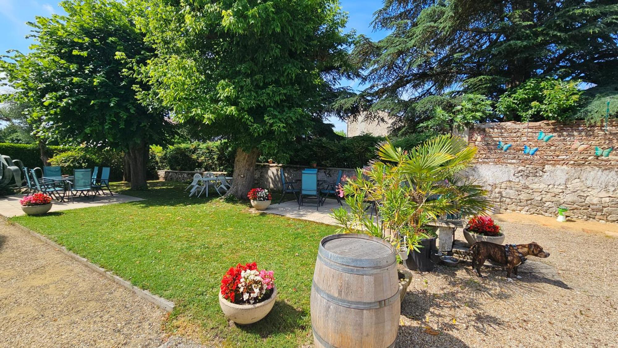 Chambres Et Gites Les Deux Chenes Pres De Bergerac Le Fleix 外观 照片