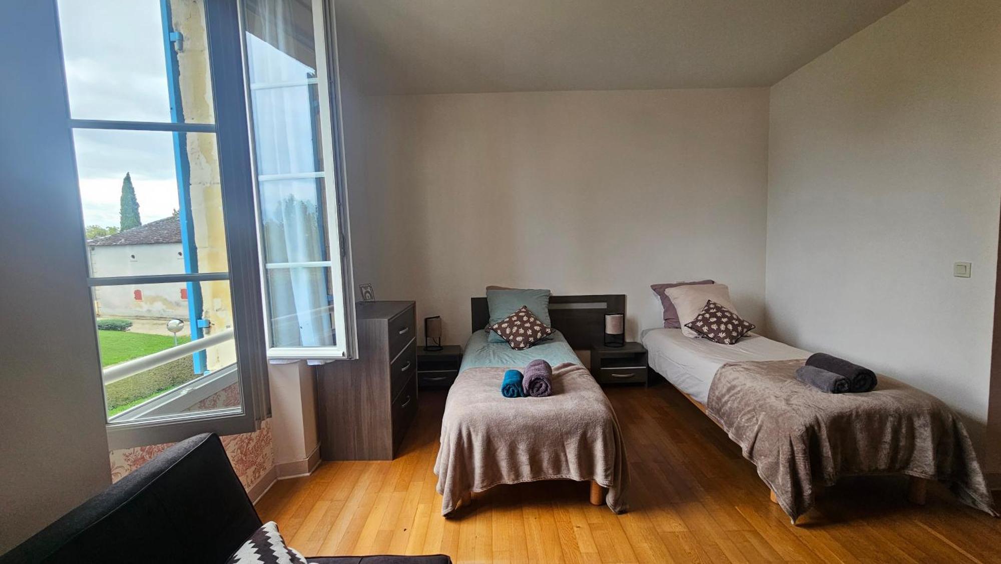 Chambres Et Gites Les Deux Chenes Pres De Bergerac Le Fleix 外观 照片