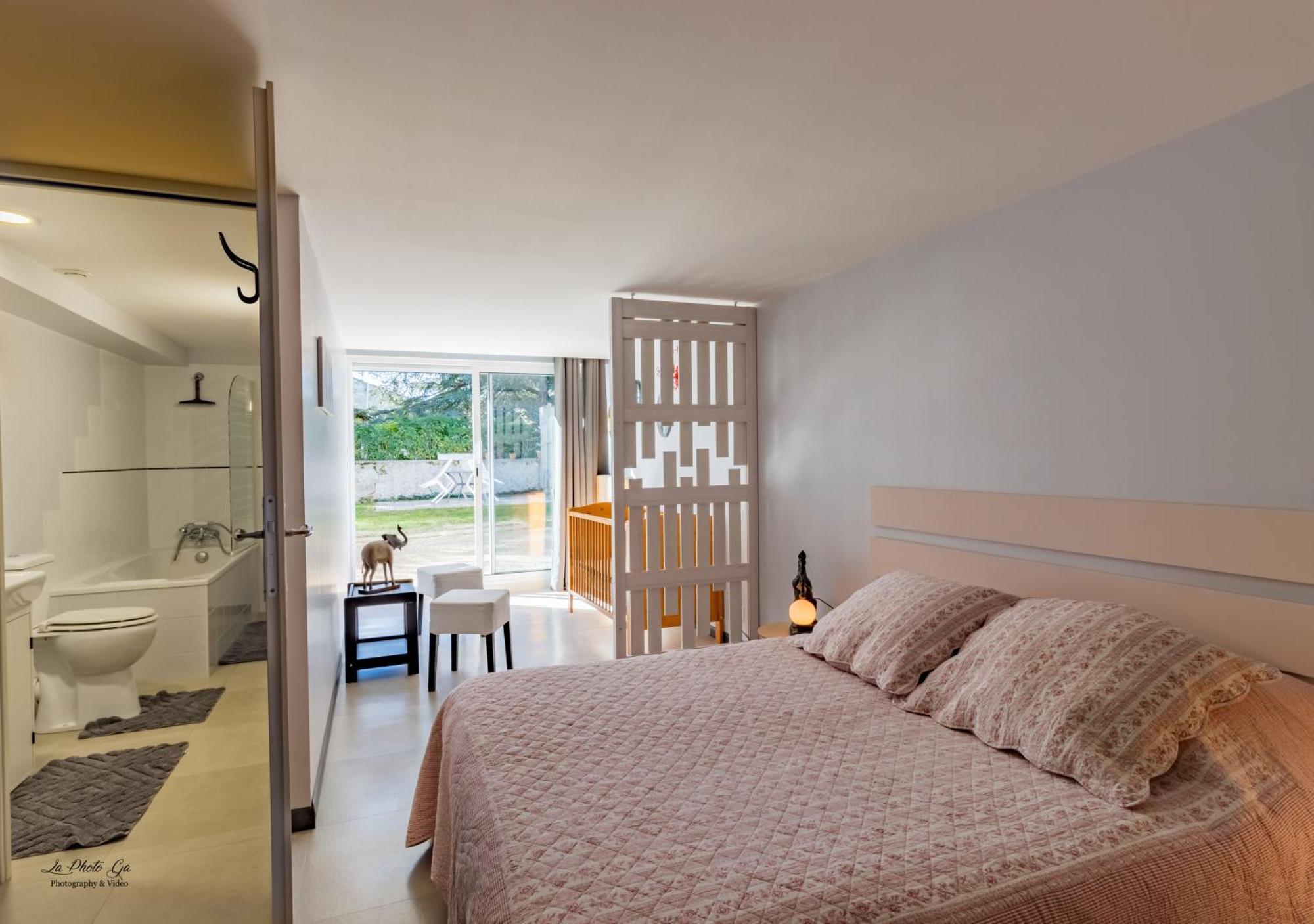 Chambres Et Gites Les Deux Chenes Pres De Bergerac Le Fleix 外观 照片